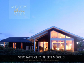 Schwarzes Holzferienhaus mit Sauna -- FELDRAIN -- an der Ostsee, Zierow bei Wismar, 4-6 Personen, Zierow